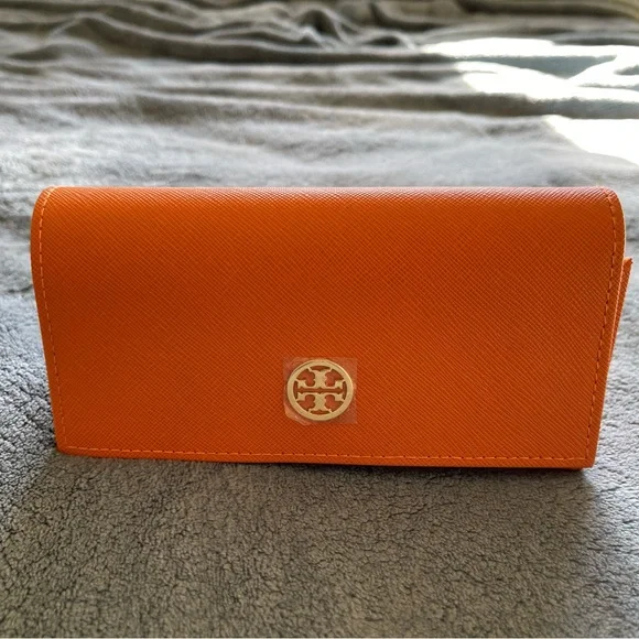 Tory Burch sunglasses - Picture 2 of 6